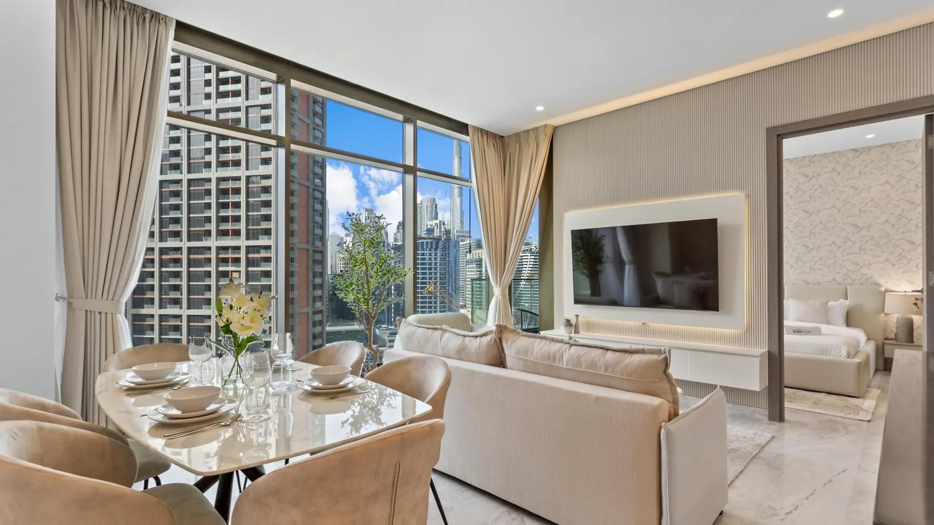 Sleek 1-Bedroom W Burj Khalifa View In Peninsula Dubai