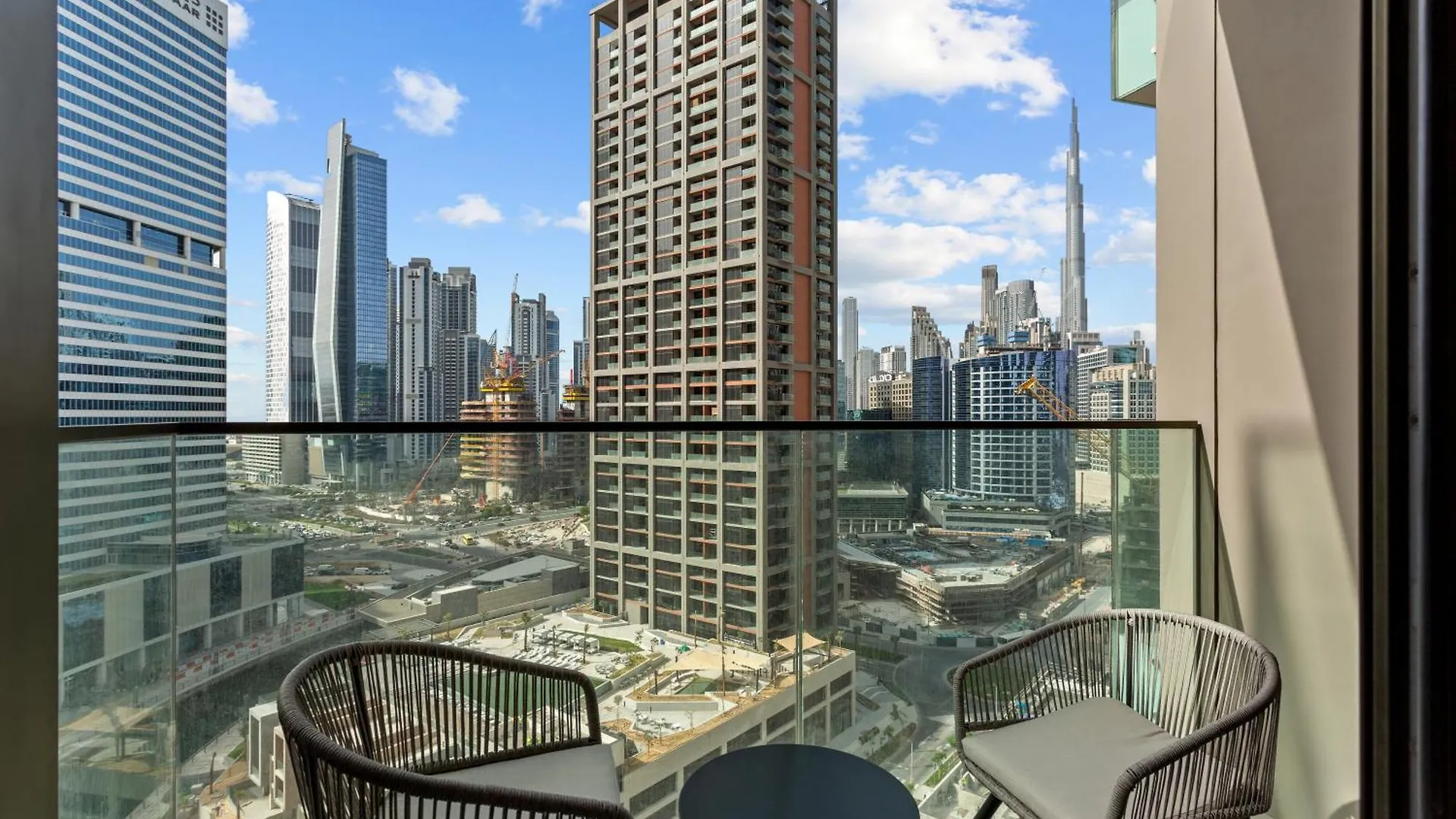 Sleek 1-Bedroom W Burj Khalifa View In Peninsula Dubai Apartment